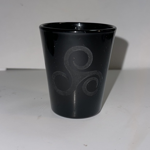 Six Libbey Black Shot Glasses - etched design on each - Picture 4 of 5